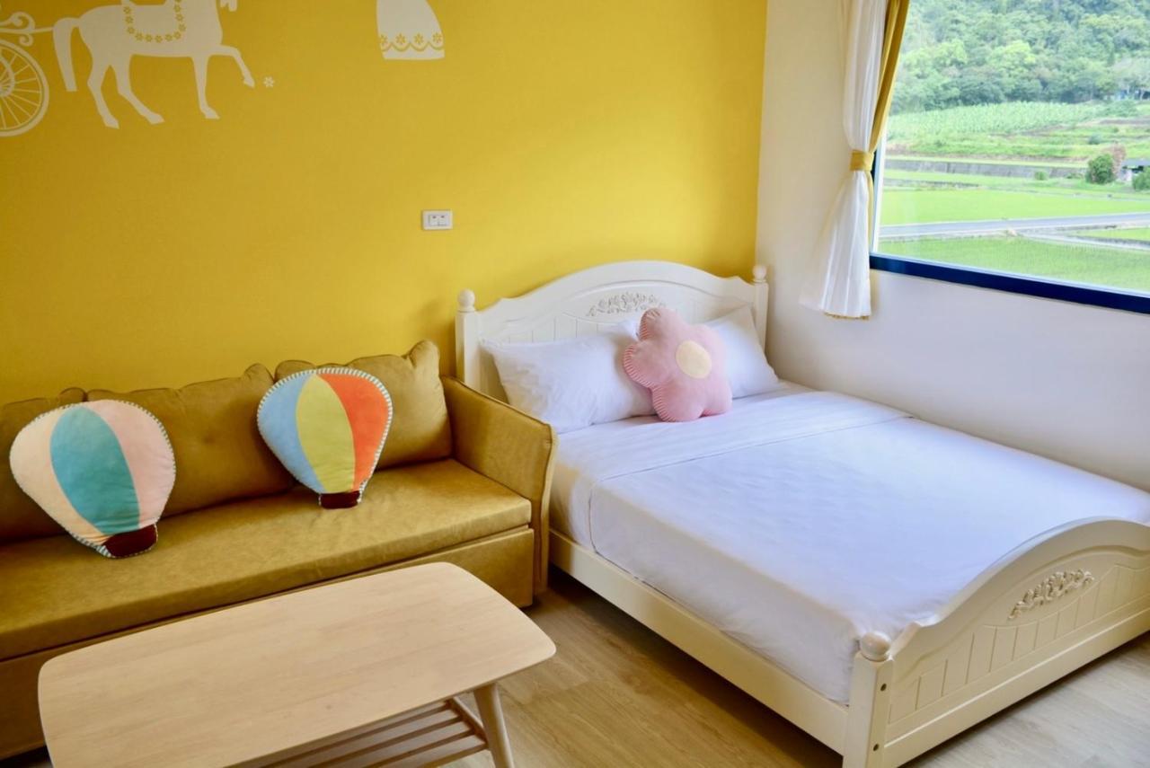 Blue And White Style Holiday B&B Guanshan Exteriör bild